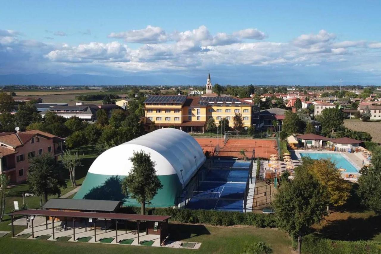Ancora Sport Resort Hotel Meolo Esterno foto