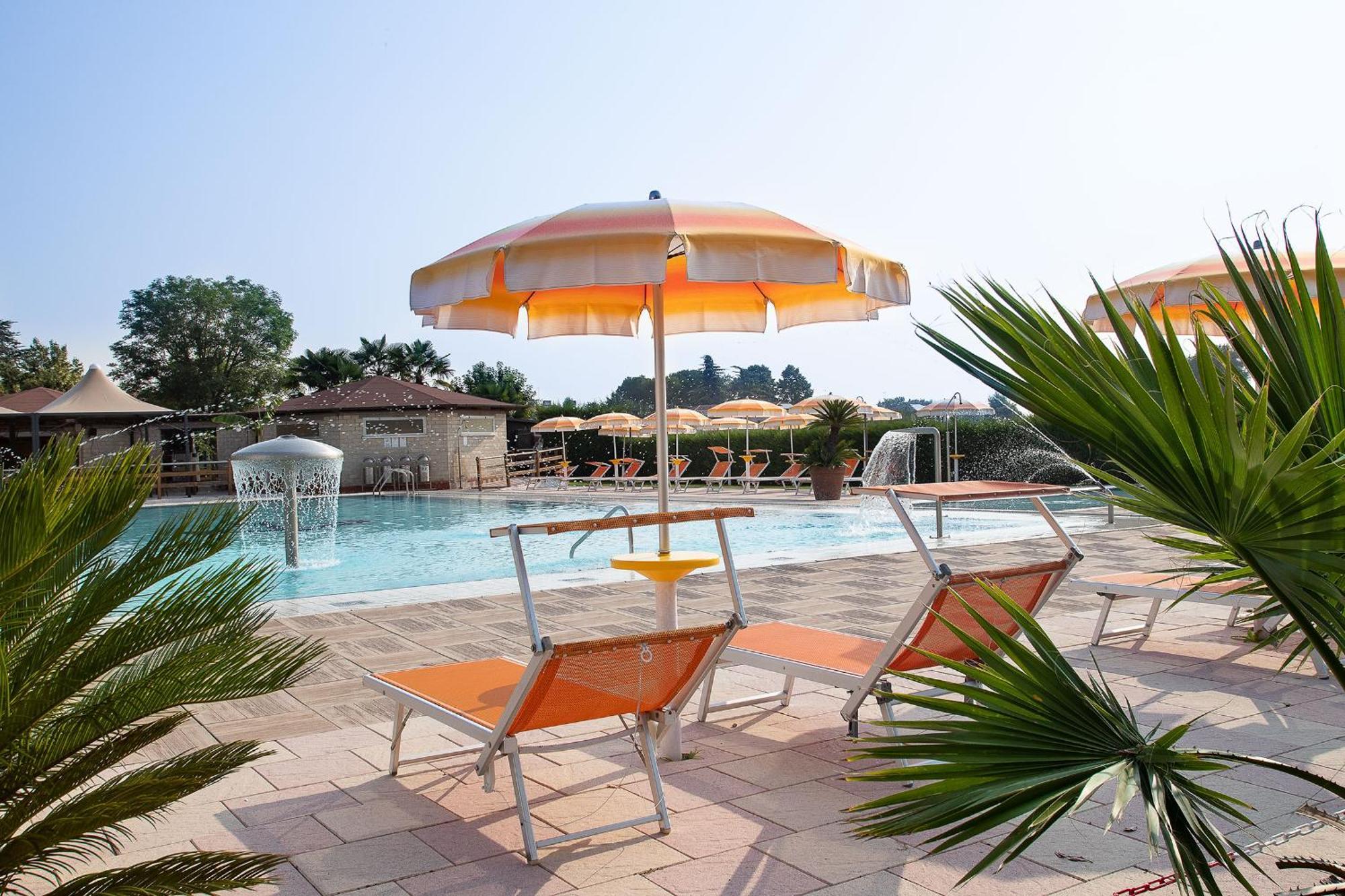 Ancora Sport Resort Hotel Meolo Esterno foto
