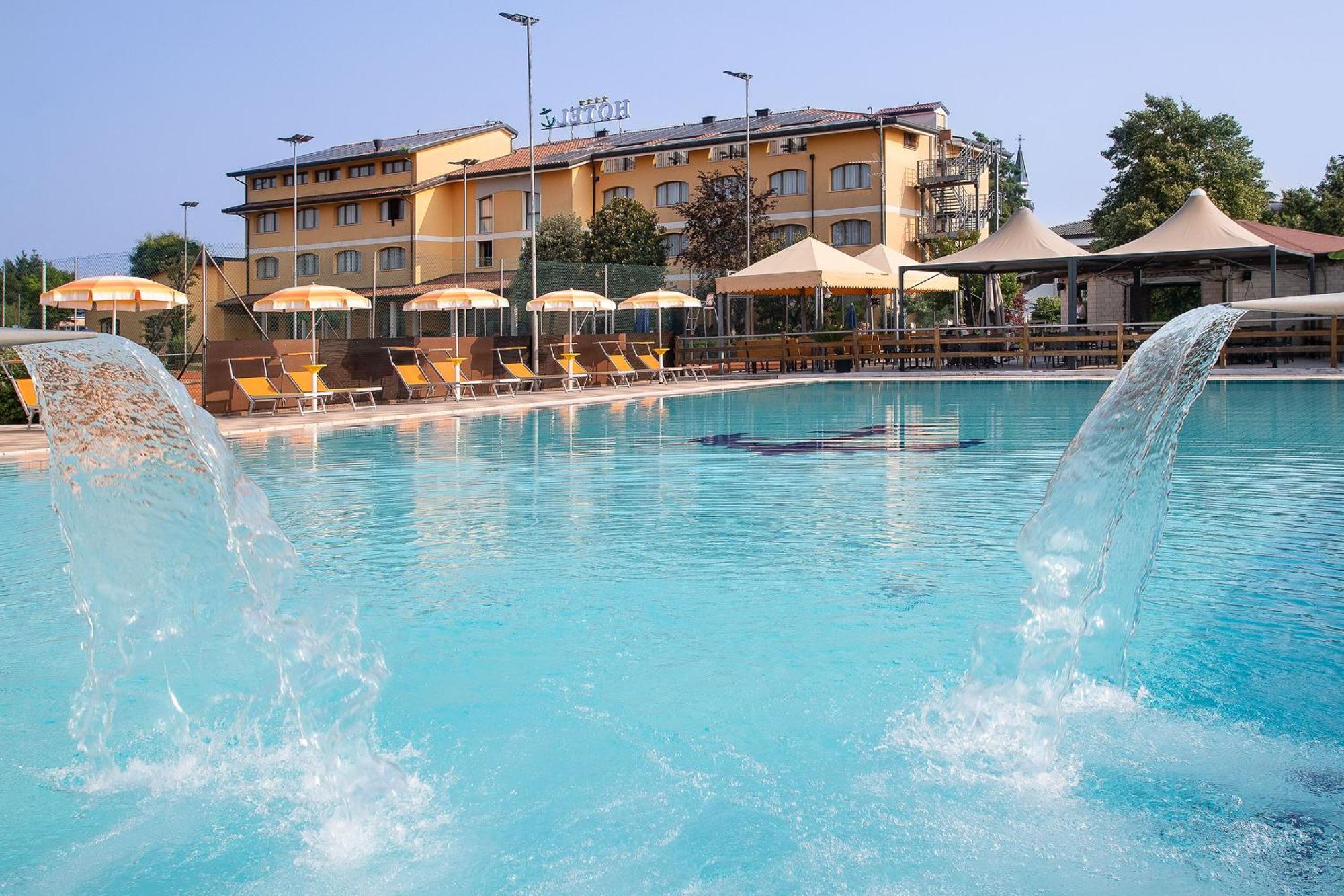 Ancora Sport Resort Hotel Meolo Esterno foto
