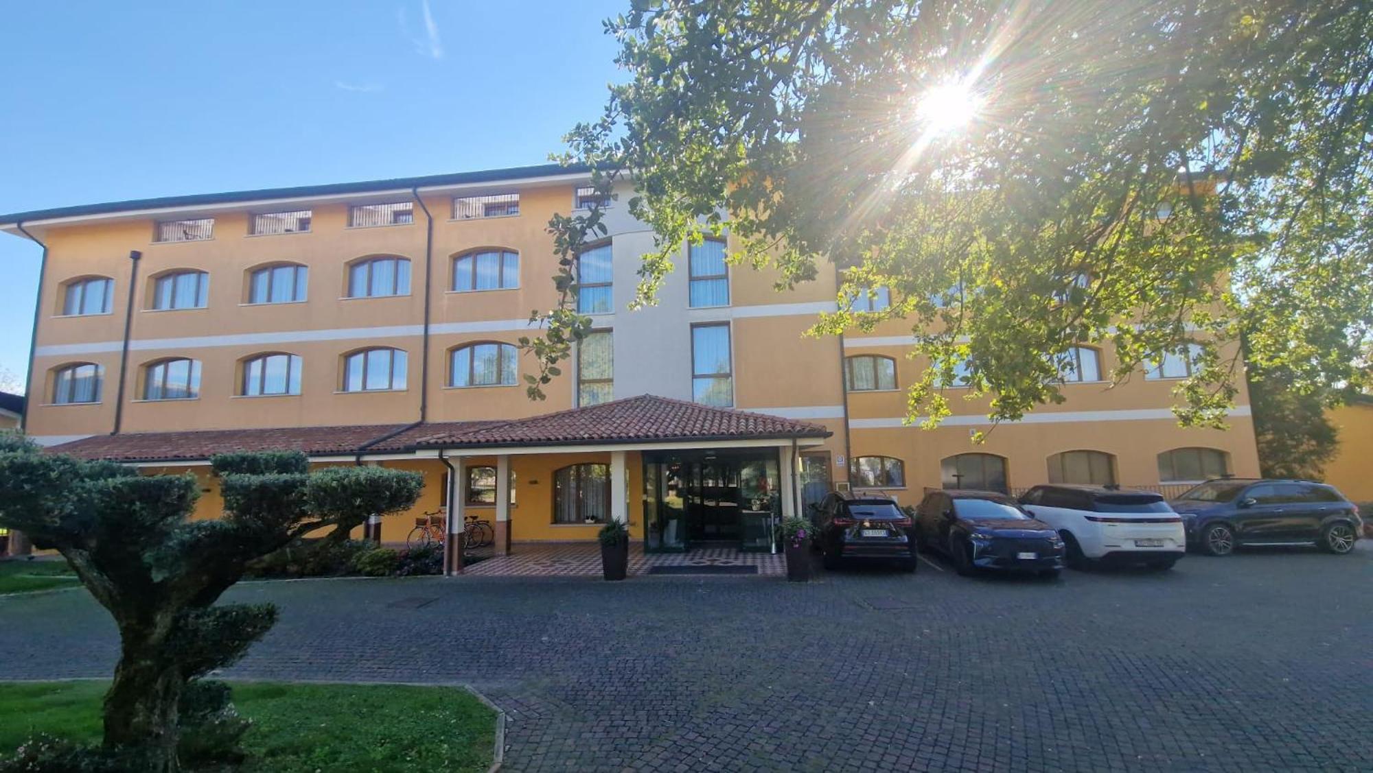 Ancora Sport Resort Hotel Meolo Esterno foto